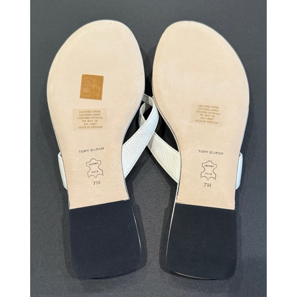 New!! Tory Burch Capri Ivory Mini Medallion Flip Flips - Picture 5 of 6
